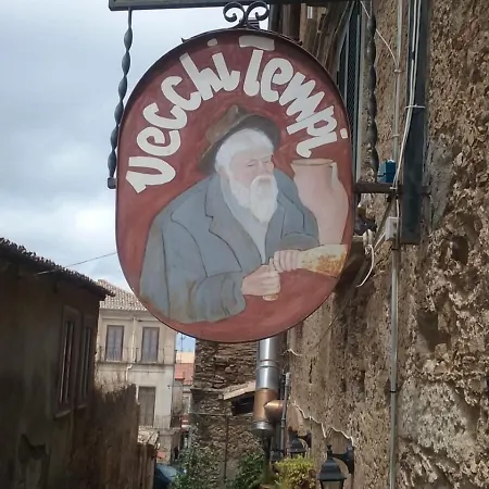 Alojamento de Acomodação e Pequeno-almoço Residenza Vecchi Tempi