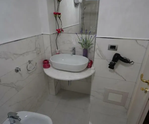 Residenza Vecchi Tempi 3* ויבו ולנטיה